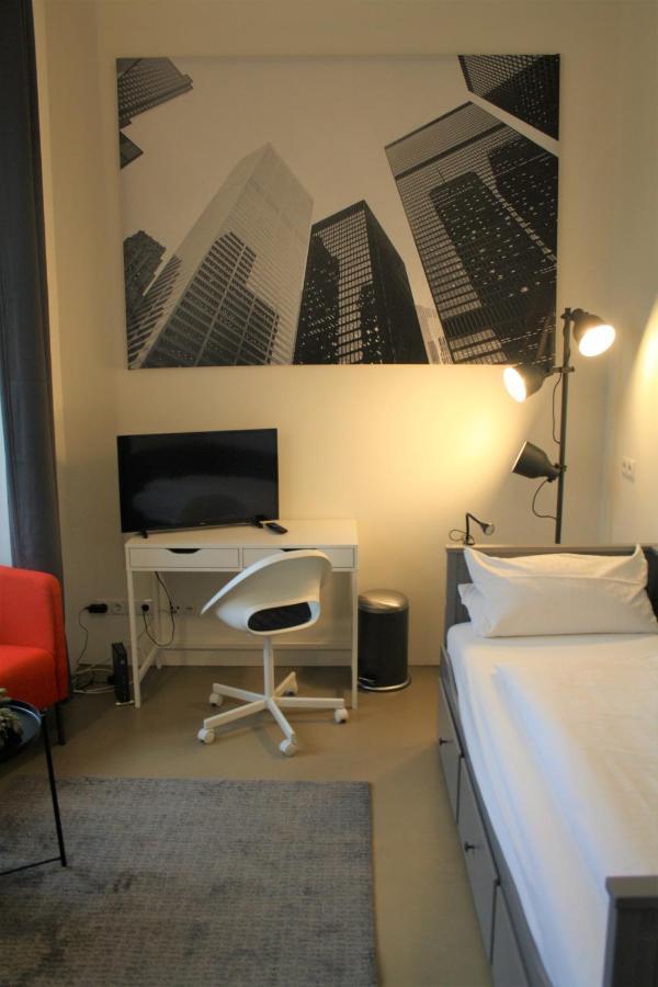 Apartment 3 / Ein - Zweipersonen Mannheim Extérieur photo